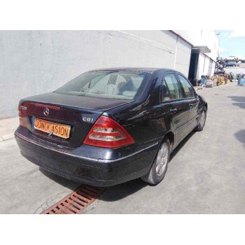 mercedes-benz clase c (w203) del año 2001