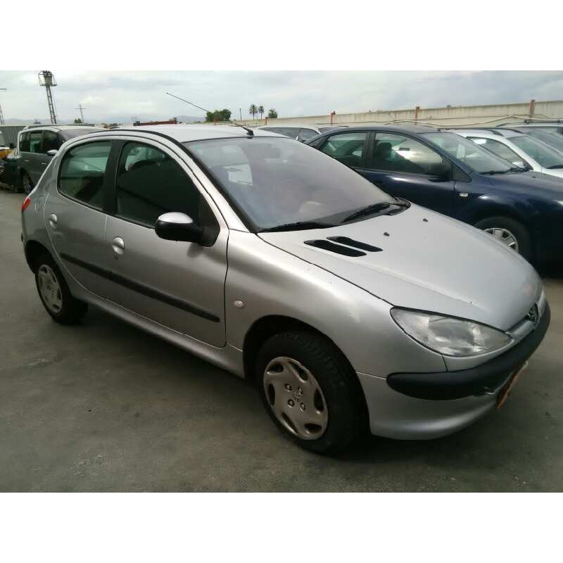 PEUGEOT 206 BERLINA
