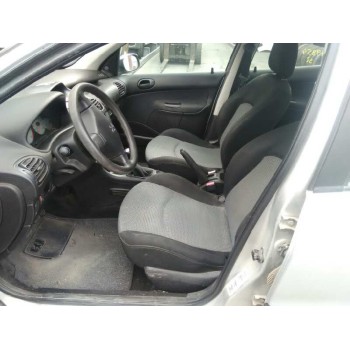 peugeot 206 berlina del año 2003
