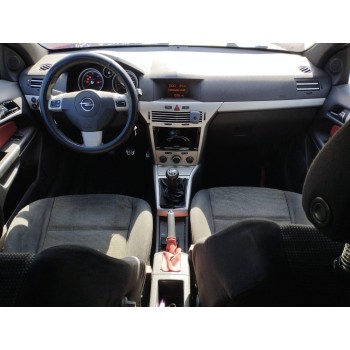 opel astra gtc del año 2006
