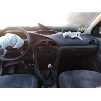 citroën c5 berlina del año 2001