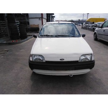 ford fiesta berlina del año 1995