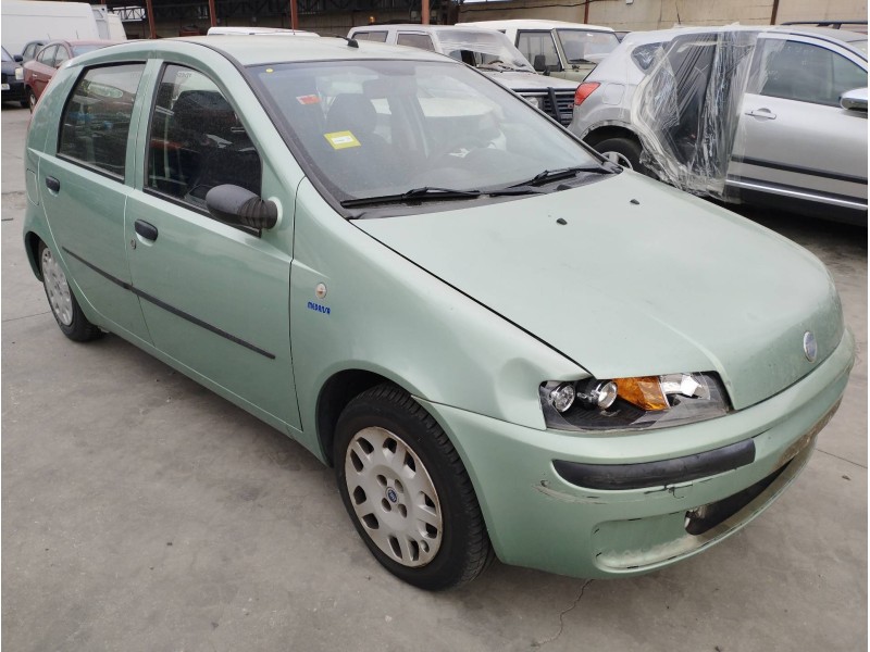 FIAT PUNTO BERLINA (188)