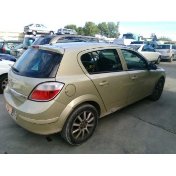 opel astra h berlina del año 2004