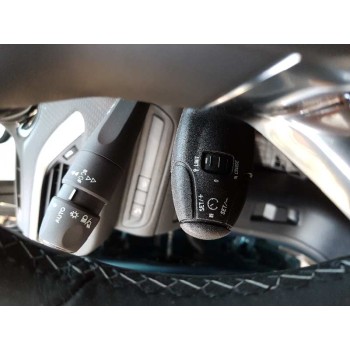 peugeot 2008 (--.2013) del año 2017