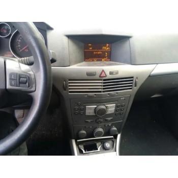 opel astra h berlina del año 2004