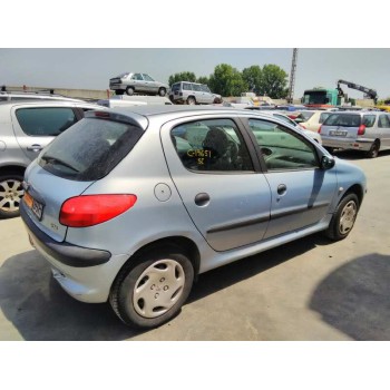 peugeot 206 berlina del año 2000