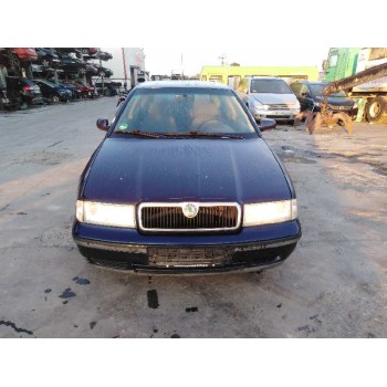 skoda octavia berlina (1u2) del año 2000