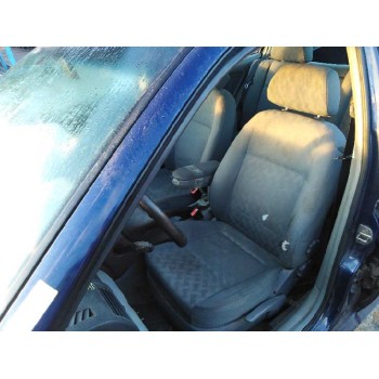 skoda octavia berlina (1u2) del año 2000