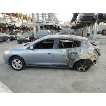 renault megane iii berlina 5 p del año 2008