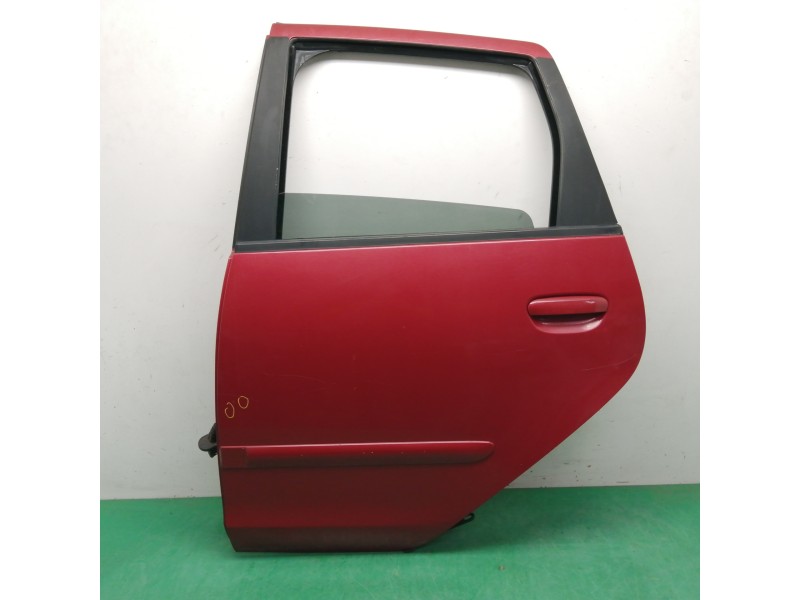 Recambio de puerta trasera izquierda para mitsubishi colt berlina 5 (z30a) 1.3 cat referencia OEM IAM MN161891 OBSERVAR FOTOS 