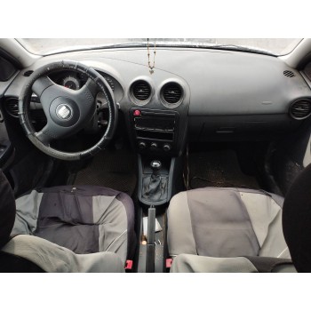 seat ibiza (6l1) del año 2004