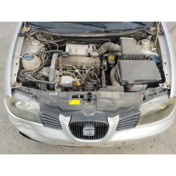 seat ibiza (6l1) del año 2004
