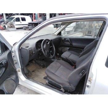 volkswagen polo berlina (6n1) del año 1998