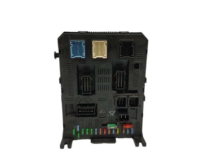 Recambio de caja reles / fusibles para citroën c5 berlina 1.6 16v hdi fap referencia OEM IAM 9663510580  