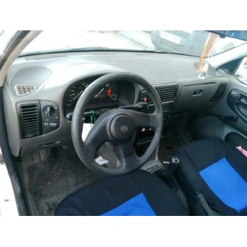 volkswagen polo berlina (6n1) del año 1996