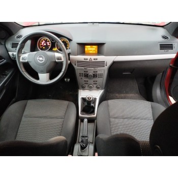 opel astra gtc del año 2006