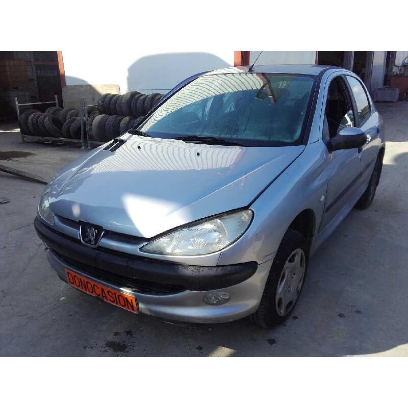 PEUGEOT 206 BERLINA