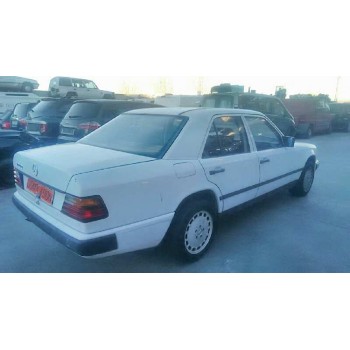 mercedes-benz clase e (w124) berlina del año 1989