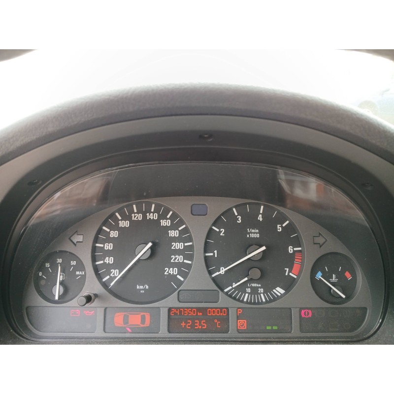 BMW 5 (E39) 1998
