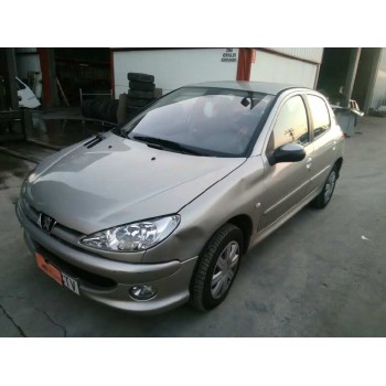 peugeot 206 berlina del año 2004