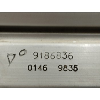 Recambio de rampa inyectora para volvo v70 familiar 2.5 20v cat referencia OEM IAM 9186836  