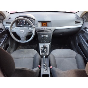 opel astra h berlina del año 2005