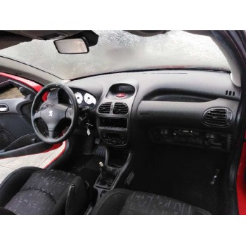 peugeot 206 berlina del año 2004