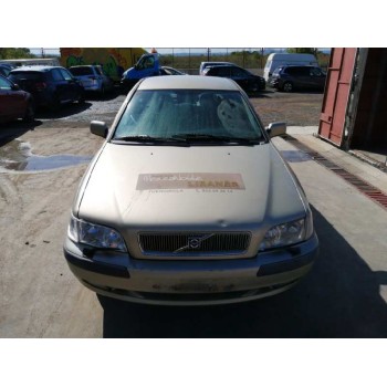 volvo s40 berlina del año 2000