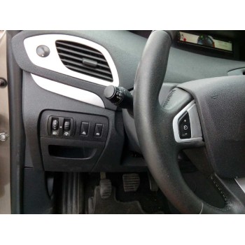 renault scenic iii del año 2012