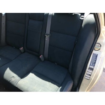 volvo s40 berlina del año 2000