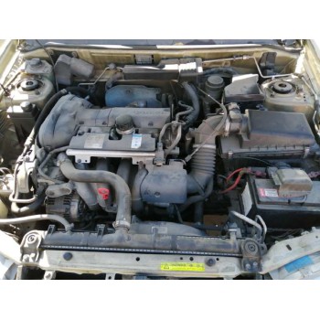 volvo s40 berlina del año 2000