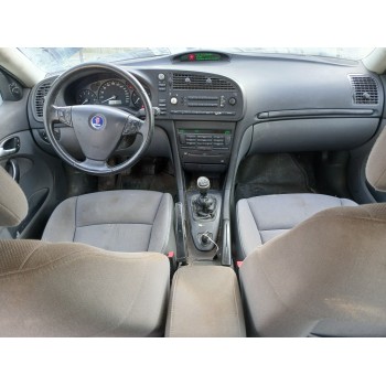 saab 9-3 berlina del año 2004