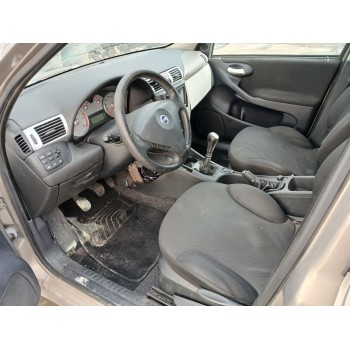 Recambio de carroceria corte para fiat stilo (192) 1.9 8v jtd cat referencia OEM IAM   