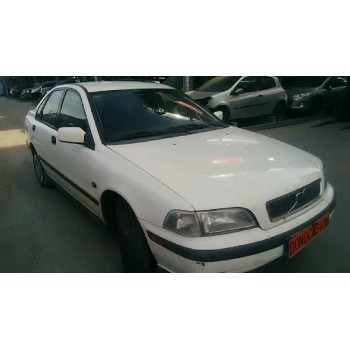 volvo s40 berlina del año 1996