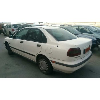 volvo s40 berlina del año 1996