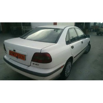 volvo s40 berlina del año 1996