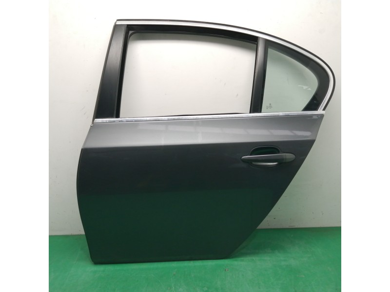 Recambio de puerta trasera izquierda para bmw serie 5 berlina (e60) 2.5 24v turbodiesel cat referencia OEM IAM Recambio de puerta trasera izquierda para bmw serie 5 berlina (e60) 2.5 24v turbodiesel cat referencia OEM IAM