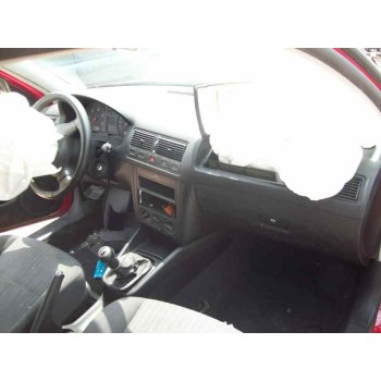 volkswagen golf iv berlina (1j1) del año 2001