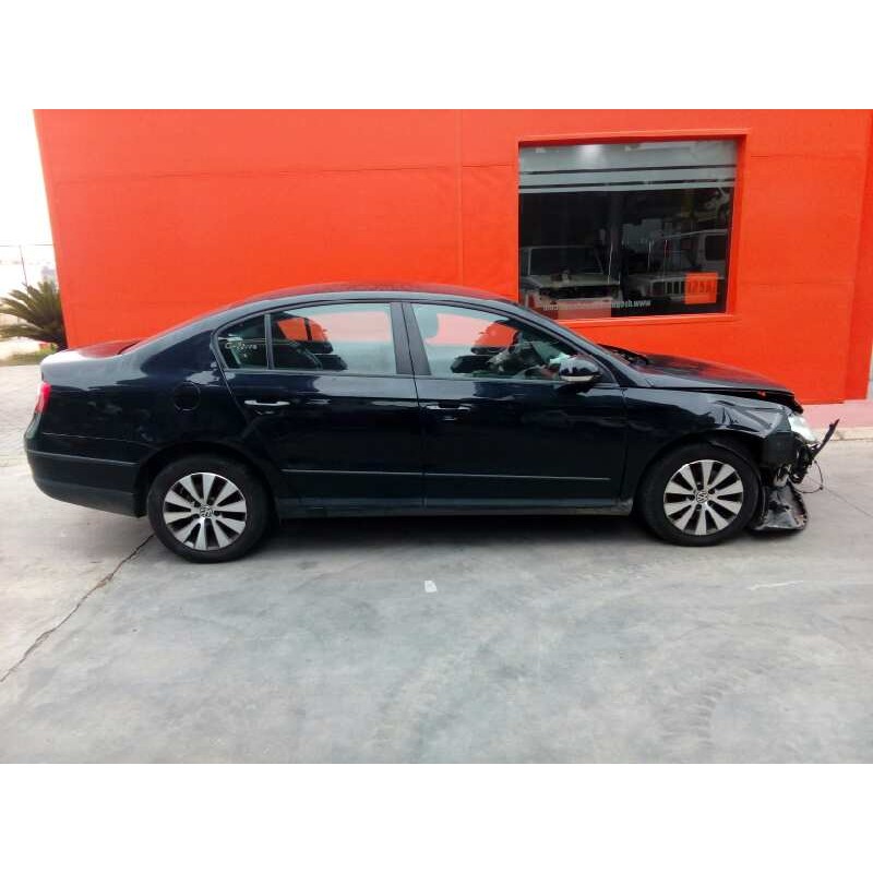 VOLKSWAGEN PASSAT BERLINA (3C2)