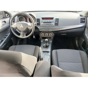 mitsubishi lancer berlina (cy0) del año 2012
