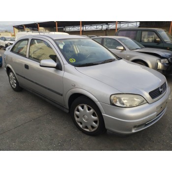 opel astra g berlina del año 2001