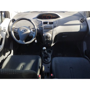 toyota yaris (_p9_) del año 2009