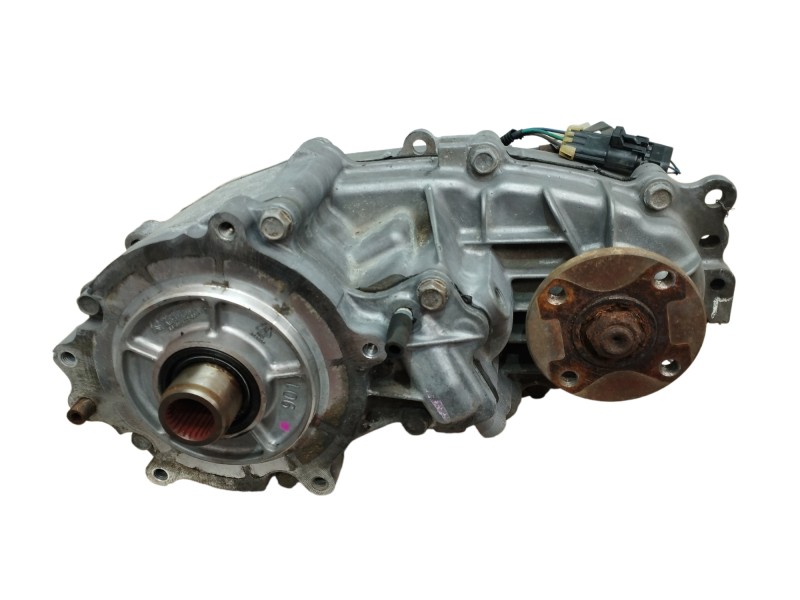 Recambio de caja transfer para ssangyong musso 2.9 turbodiesel cat referencia OEM IAM 3200005050  4408000005