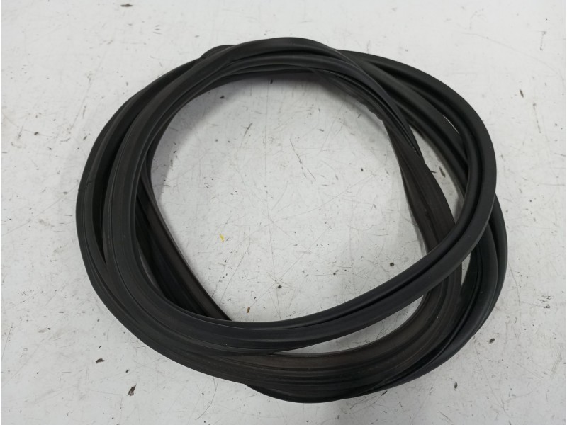 Recambio de gomas contorno puerta para fiat 500 x (334) 1.6 16v cat referencia OEM IAM Recambio de gomas contorno puerta para fiat 500 x (334) 1.6 16v cat referencia OEM IAM