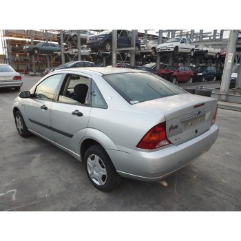 ford focus berlina (cak) del año 2001