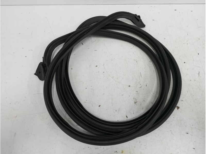 Recambio de gomas contorno puerta para chevrolet express van 5.7 cc referencia OEM IAM   