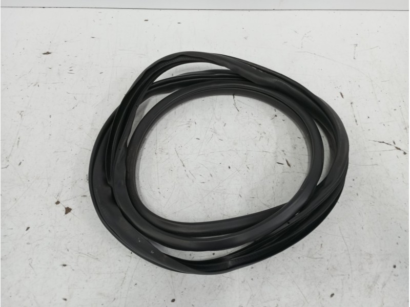 Recambio de gomas contorno puerta para mazda cx-3 (dk) 2.0 skyactiv-g referencia OEM IAM Recambio de gomas contorno puerta para mazda cx-3 (dk) 2.0 skyactiv-g referencia OEM IAM
