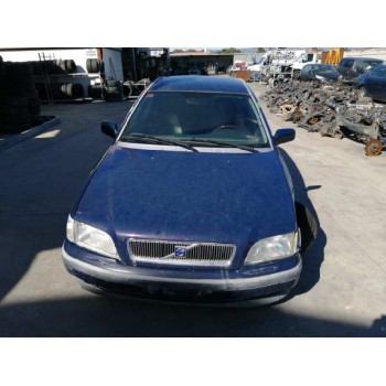 volvo s40 berlina del año 2000