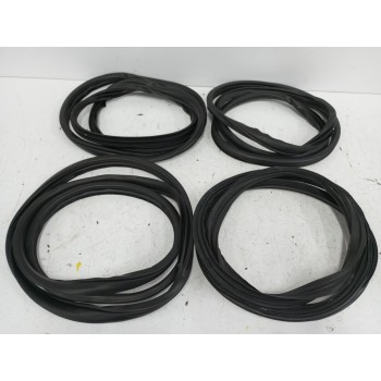 GOMAS CONTORNO PUERTA 